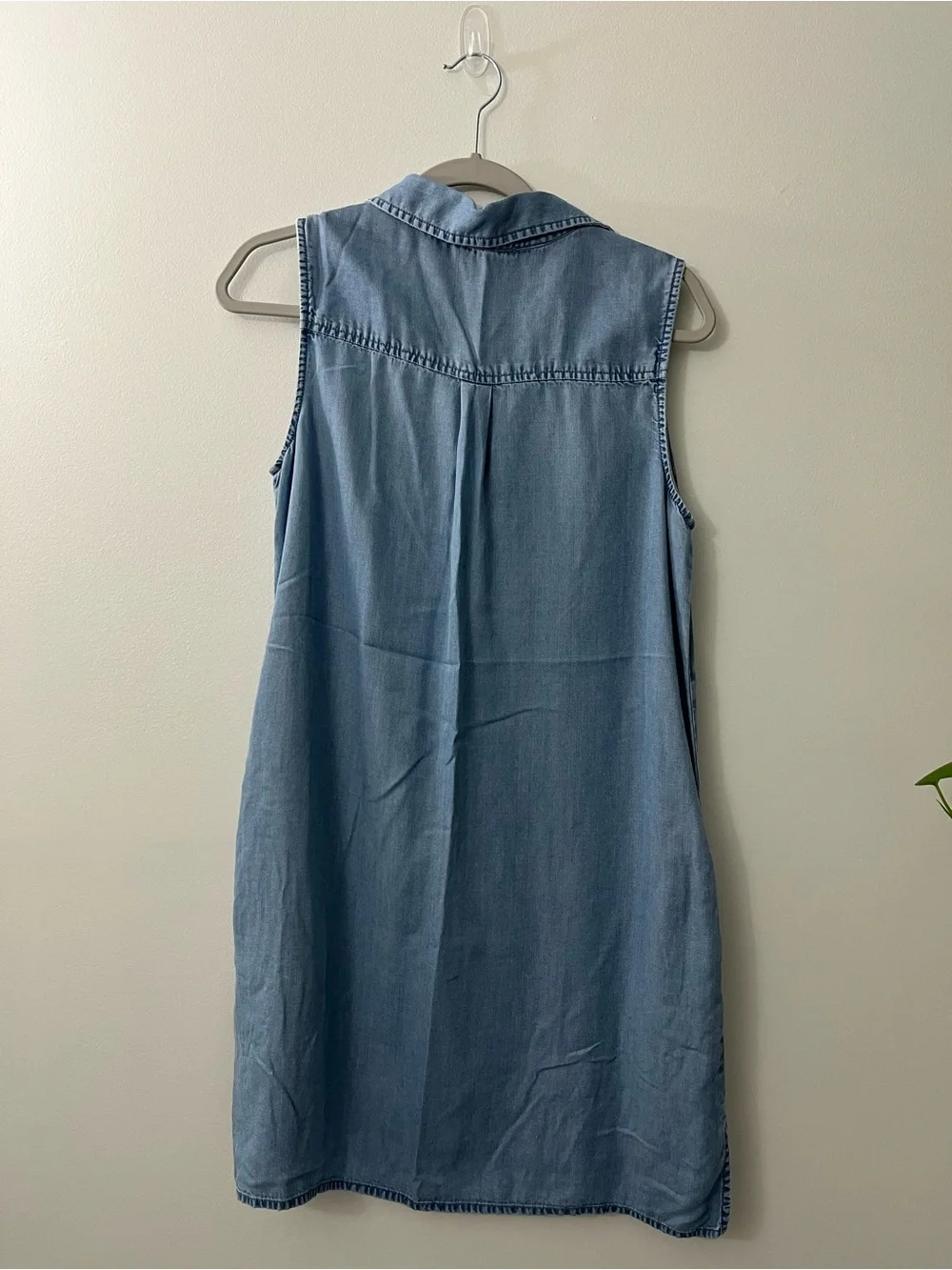 beachlunchlounge Light Chambray Shirt dress - Picture 2 of 3